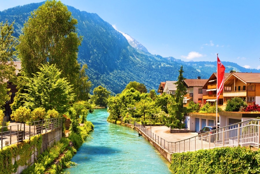 Interlaken sở hữu vô số các hoạt động hấp dẫn được du khách cực kỳ yêu thích