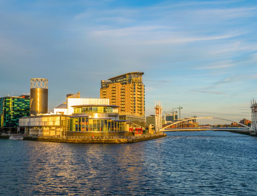 Thị trấn Lowry là một phần trong chiến lược tái thiết đô thị Manchester