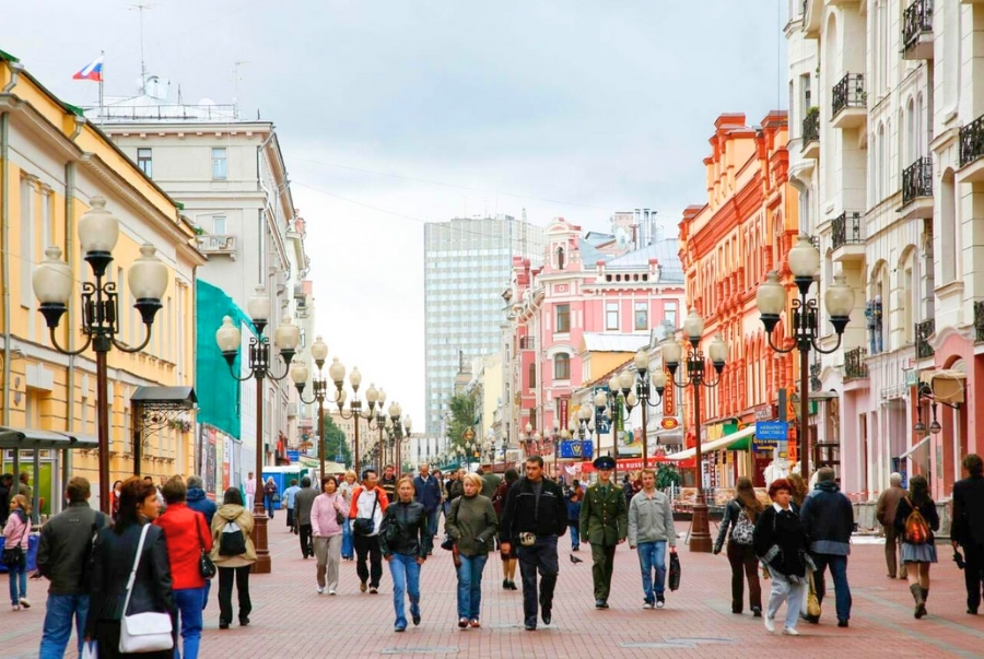 Arbat là phố đi bộ lâu đời của nước Nga