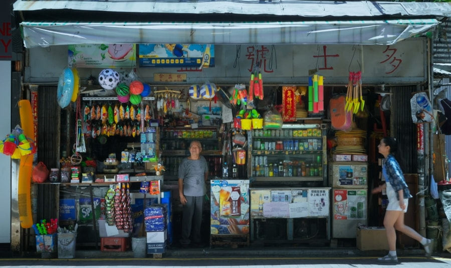 Chợ Stanley hiện lên như một điểm nhấn độc đáo và thu hút du khách khi đến với phía Nam Hong Kong