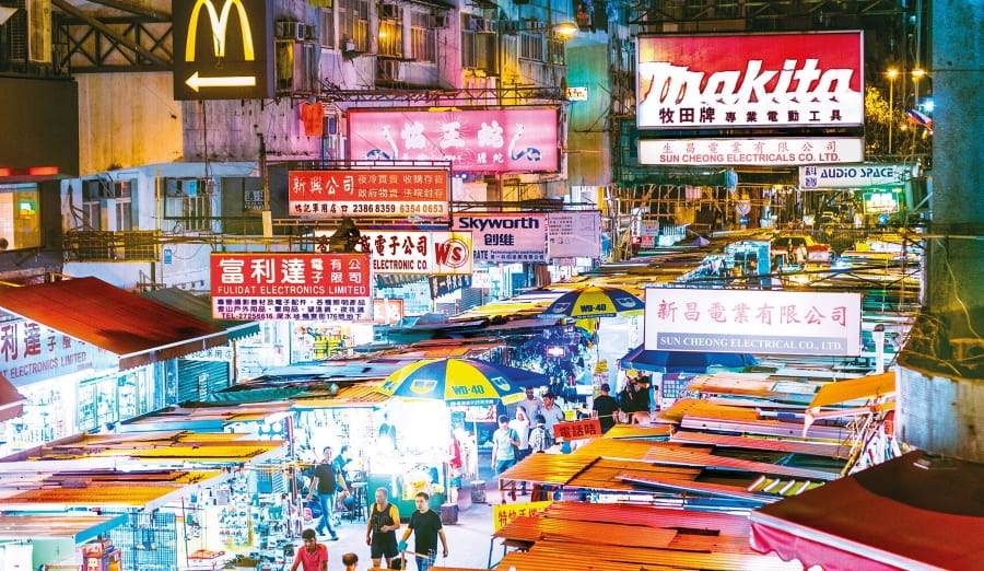 Chợ Apliu nổi tiếng là một trong những khu chợ đêm nổi tiếng giá rẻ tại Hồng Kông mà du khách nên biết