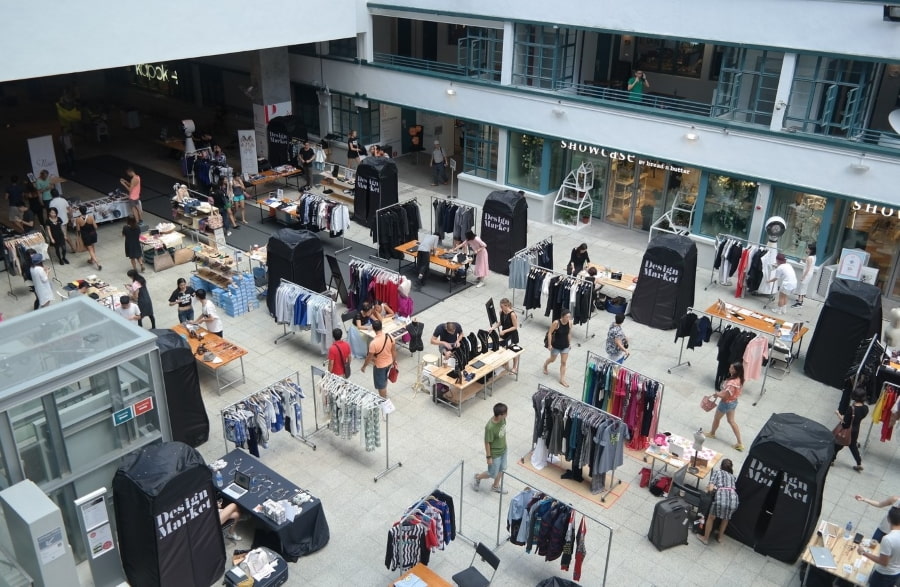 Pmq - Không chỉ sở hữu khu chợ mua sắm mà còn tổ chức nhiều hoạt động thú vị khác