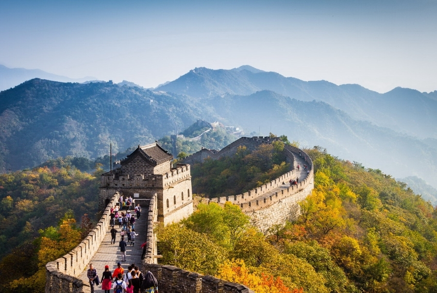 Vẻ đẹp kỳ quan thế giới Vạn Lý Trường Thành uốn lượn giữa núi rừng trùng điệp hùng vĩ