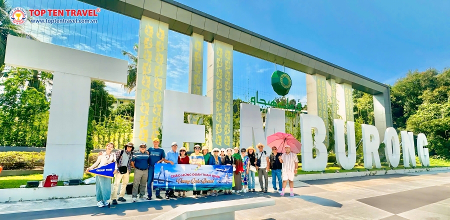 Đoàn Khách Top Ten Travel tham quan và check in tại Brunei