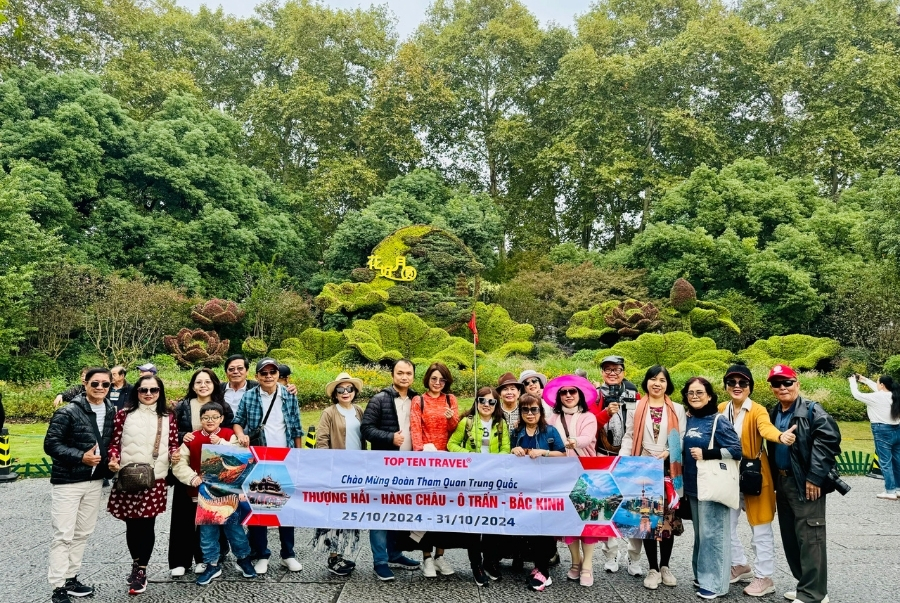 Hành trình khám phá mùa thu Trung Quốc của đoàn khách nhà Top Ten Travel