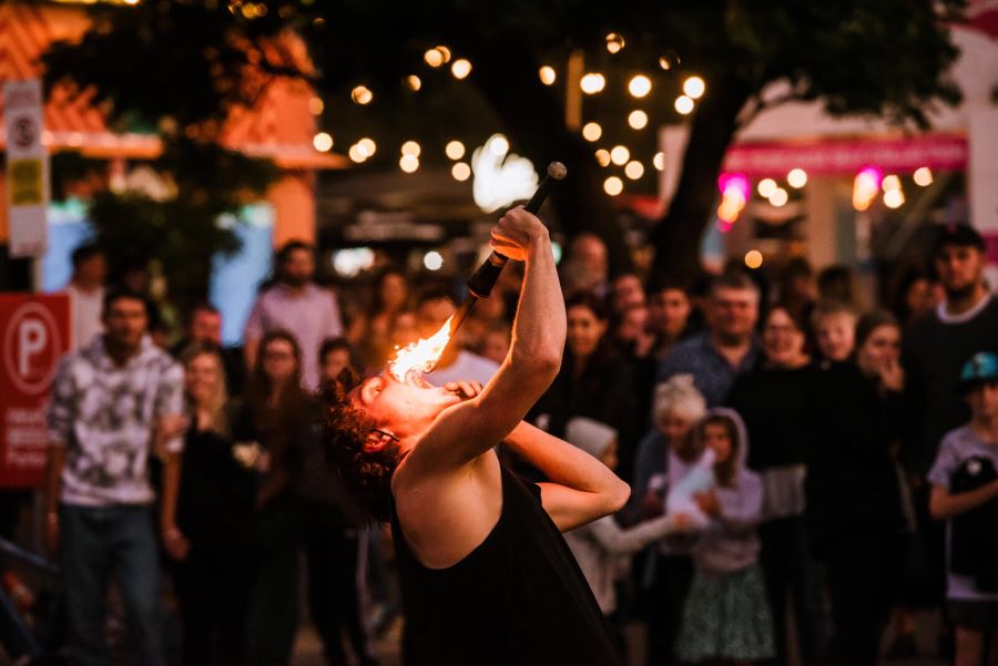 Lễ hội Adelaide Fringe mang đến cho bạn cơ hội thưởng thức đa dạng các loại hình nghệ thuật đường phố độc đáo