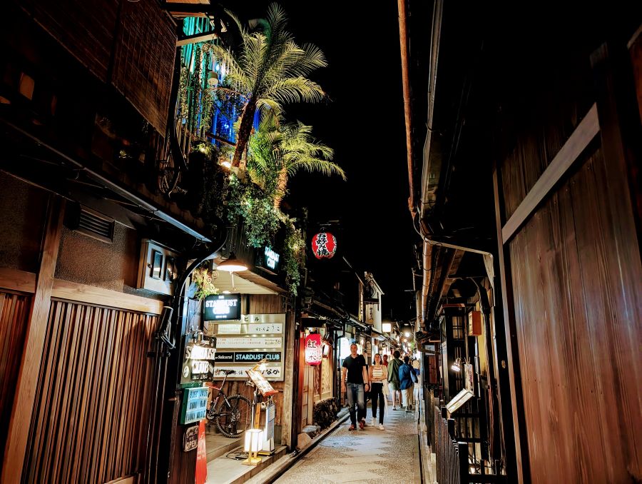 Phố Pontocho từng được xem là tọa độ vui chơi giải trí nổi tiếng nhất Kyoto