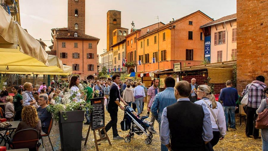 Không khí sôi động tại lễ hội Nấm Truffle trắng ở Alba