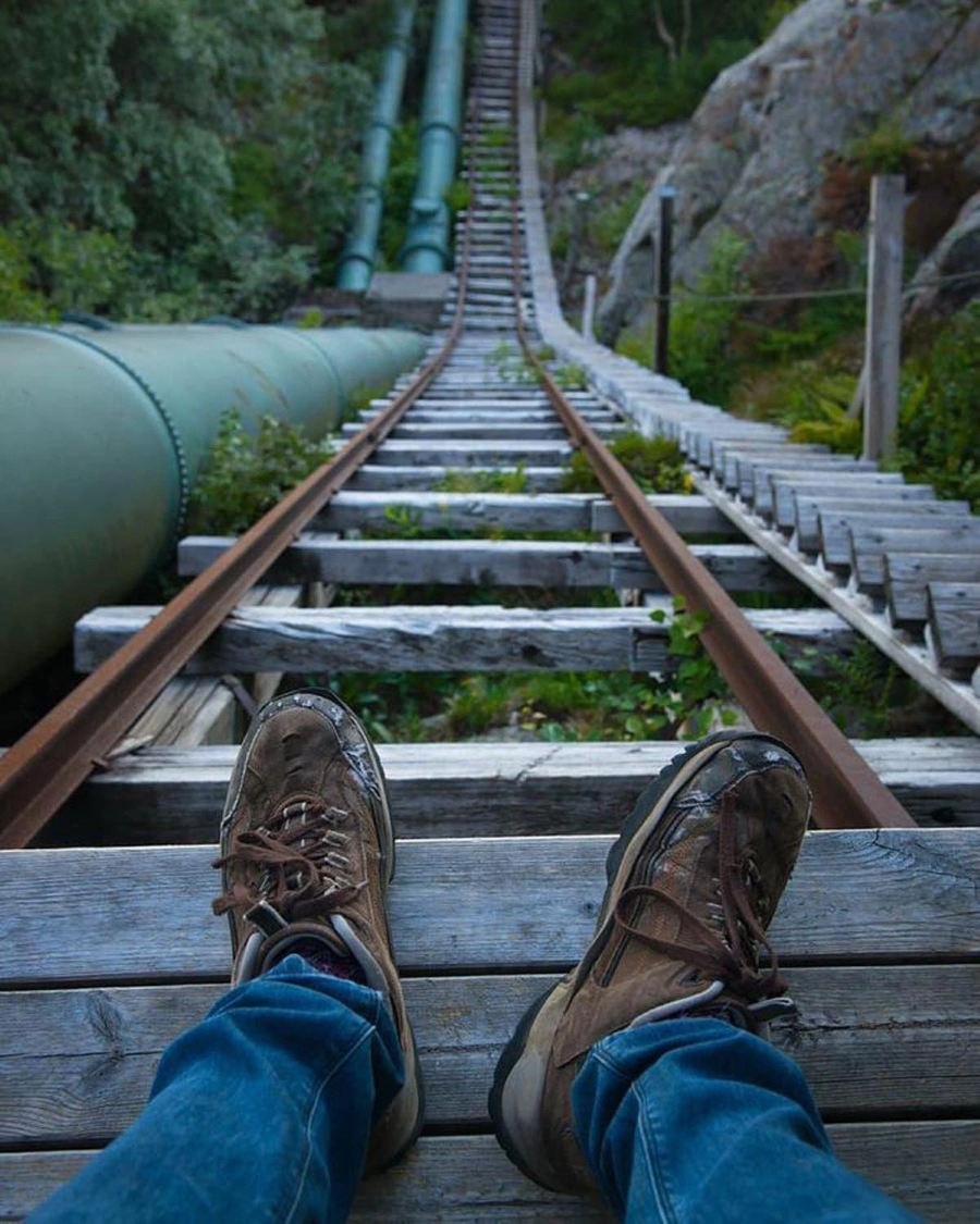 Thử thách đi cầu thang gỗ cao nhất thế giới