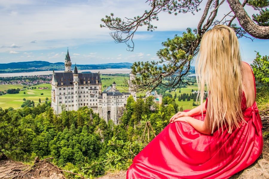 Thời tiết châu Âu mùa hè nhìn chung khá dễ chịu và ấm áp nhưng vẫn sẽ có những ngày nắng nóng đỉnh điểm