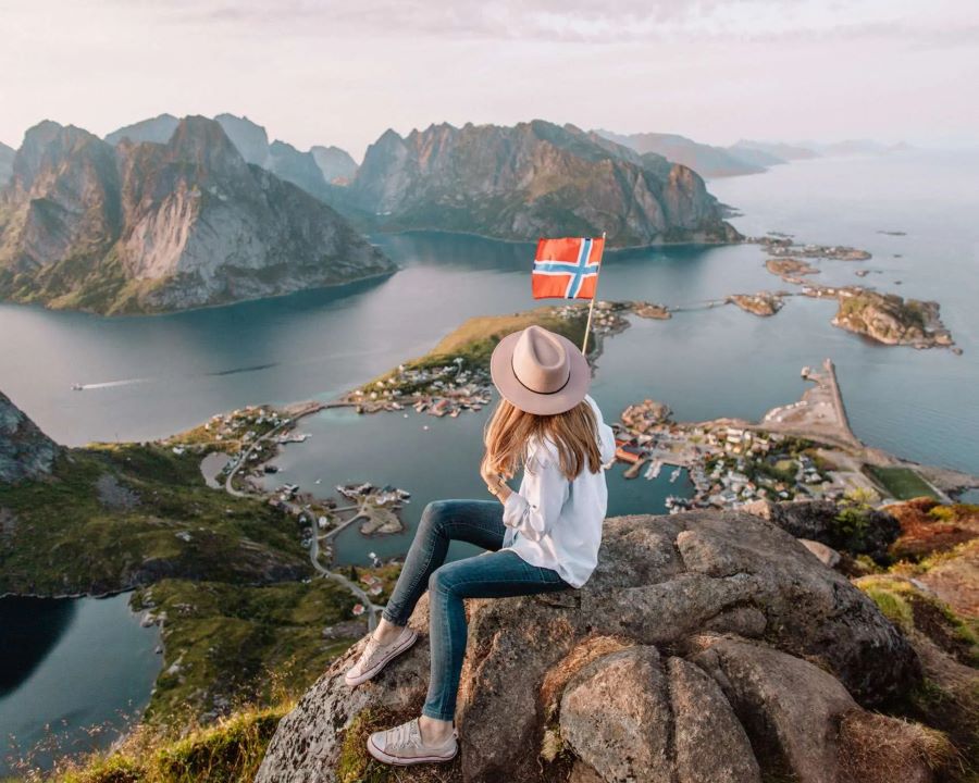 Cảnh quan thiên nhiên tuyệt đẹp hệt như tranh vẽ tại Quần đảo Lofoten, Na Uy