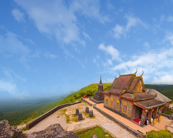 chua-nam-thuyen-cao-nguyen-bokor-min