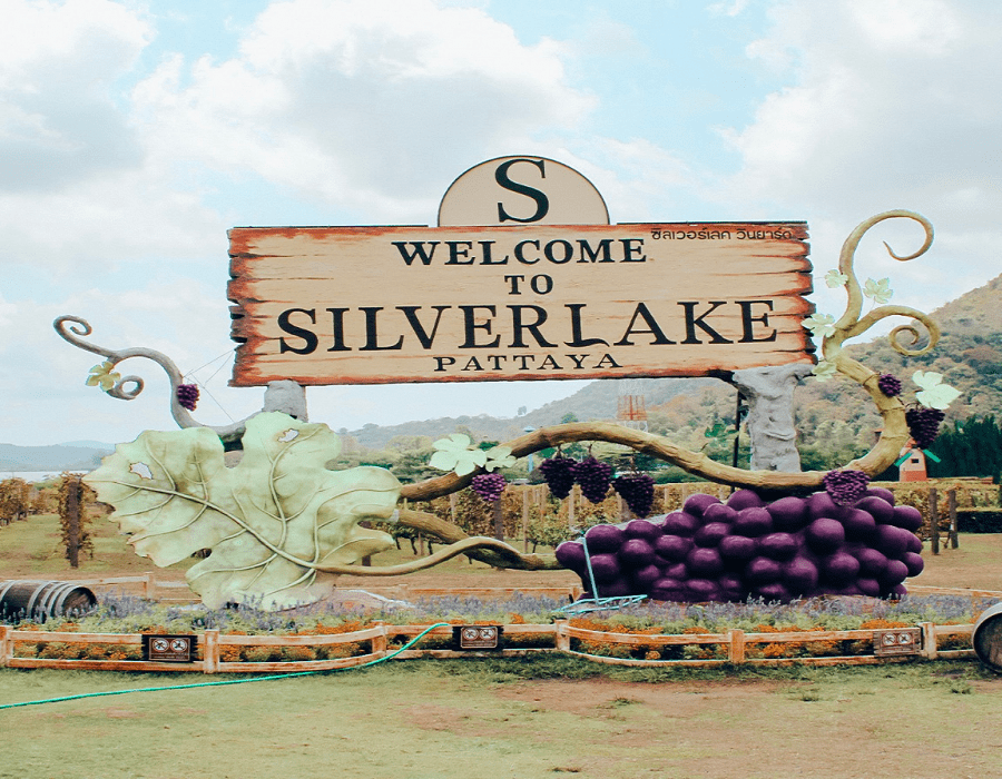 Khau Chee Chan - Núi Phật Vàng Pattaya độc đáo