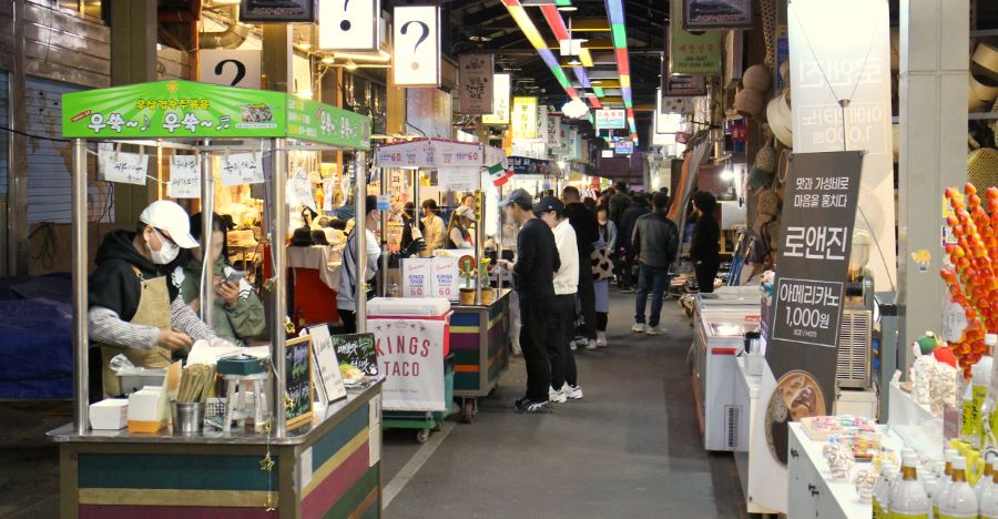 Chợ đêm Nambu là một trong những khu chợ truyền thống lớn nhất và nổi tiếng nhất tại Hàn