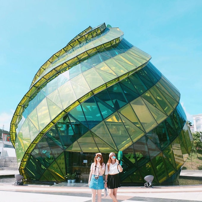 quang-truong-lam-vien-da-lat-min