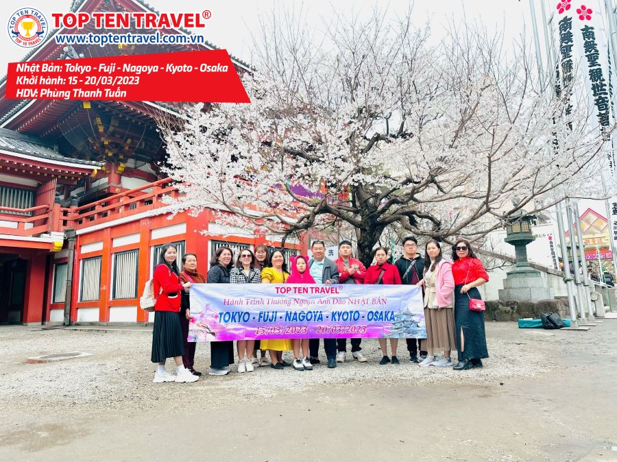 Tổng hợp hình đoàn tour du lịch khởi hành tháng 3 tại Top Ten Travel