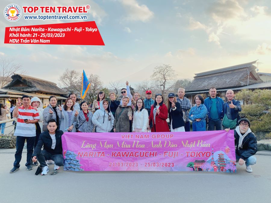 Tổng hợp hình đoàn tour du lịch khởi hành tháng 3 tại Top Ten Travel