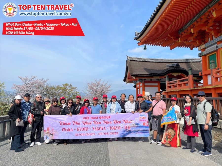 Tổng hợp hình đoàn tour du lịch khởi hành tháng 3 tại Top Ten Travel