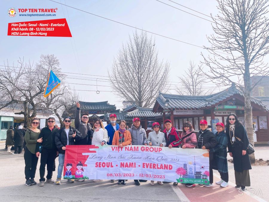 Tổng hợp hình đoàn tour du lịch khởi hành tháng 3 tại Top Ten Travel