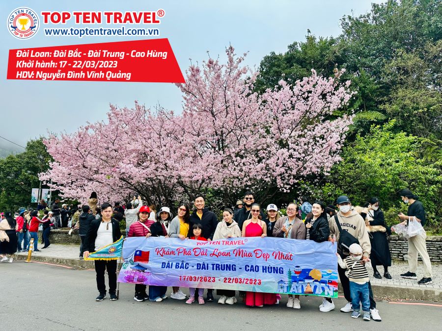 Tổng hợp hình đoàn tour du lịch khởi hành tháng 3 tại Top Ten Travel