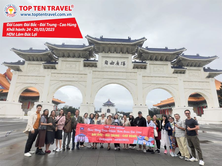 Tổng hợp hình đoàn tour du lịch khởi hành tháng 3 tại Top Ten Travel