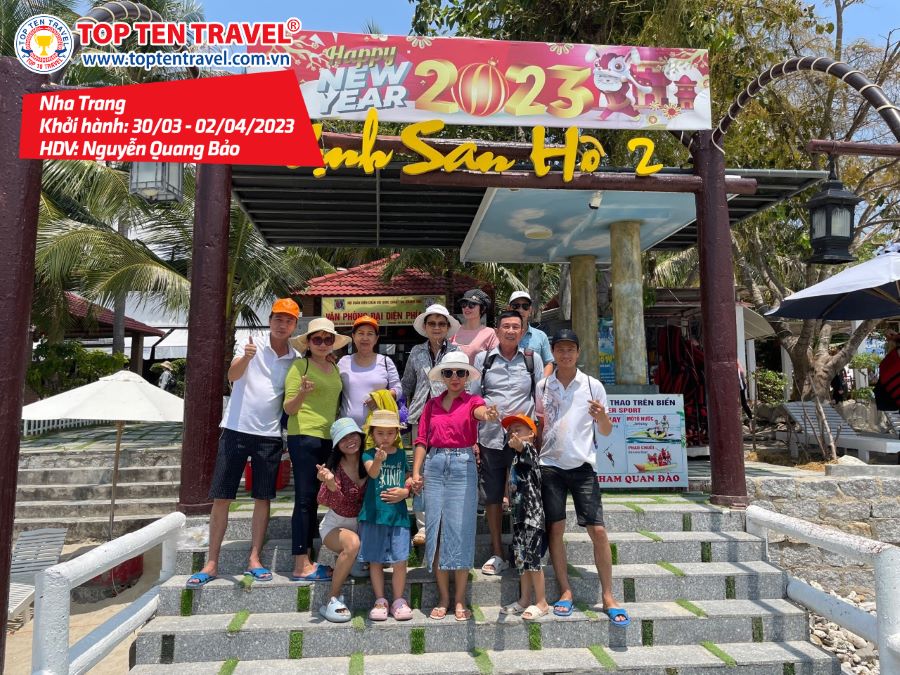 Tổng hợp hình đoàn tour du lịch khởi hành tháng 3 tại Top Ten Travel