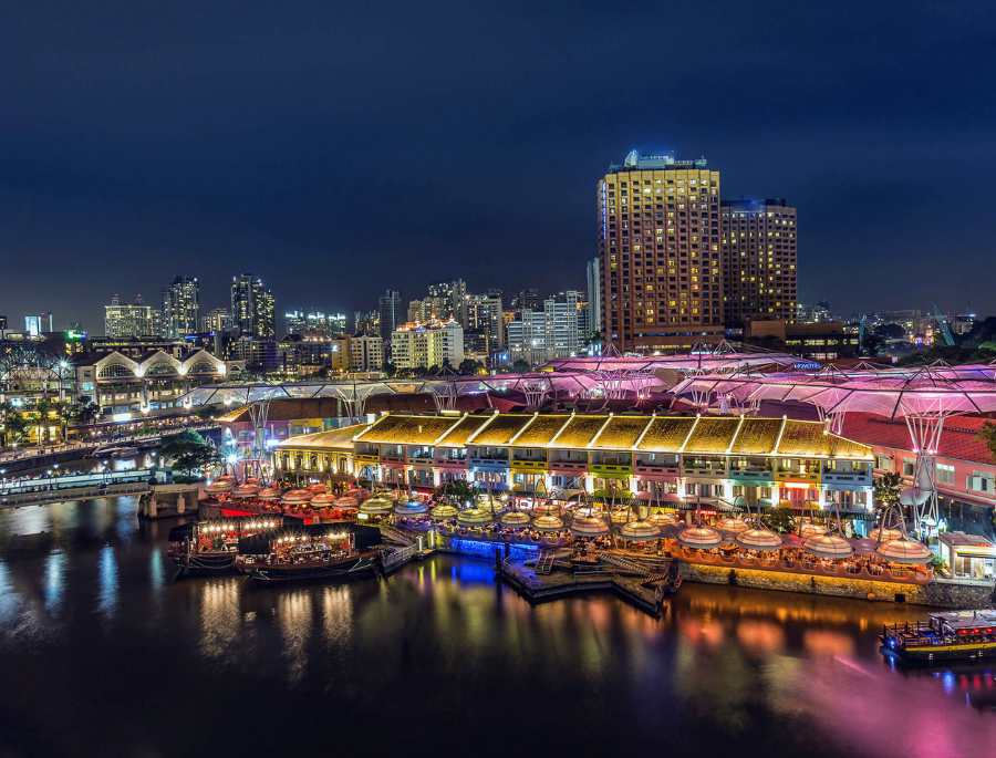Clarke Quay – Khu Giải Trí Sôi Động Bên Bờ Sông Singapore mỗi khi màn đêm buông xuống