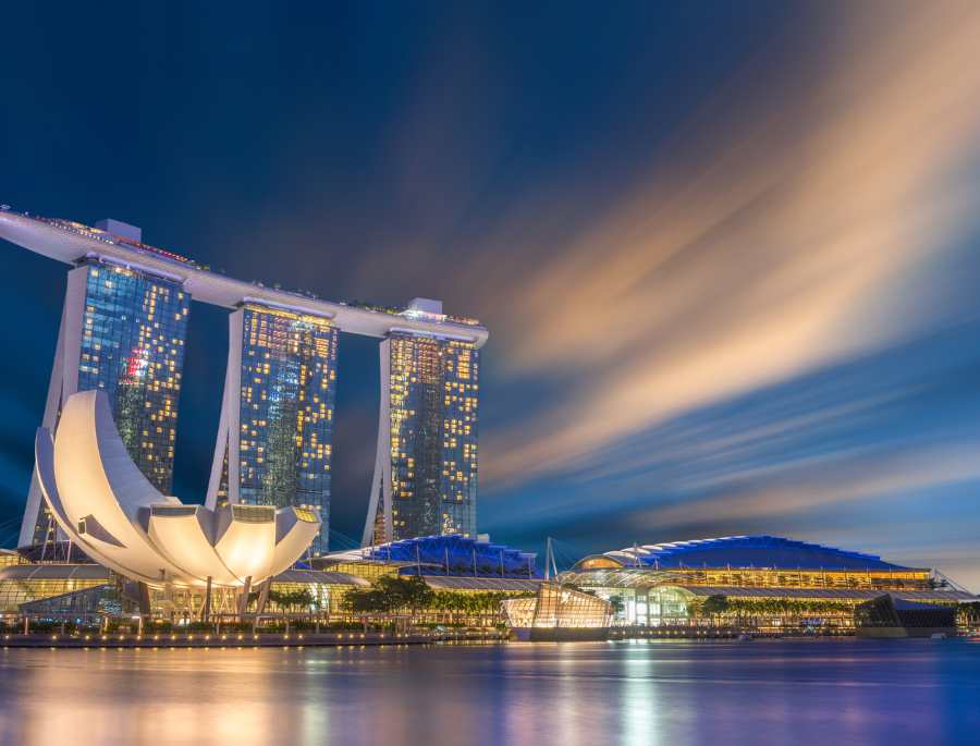 Marina Bay Sands không chỉ là một khách sạn sang trọng mà còn là biểu tượng nổi bật của Singapore