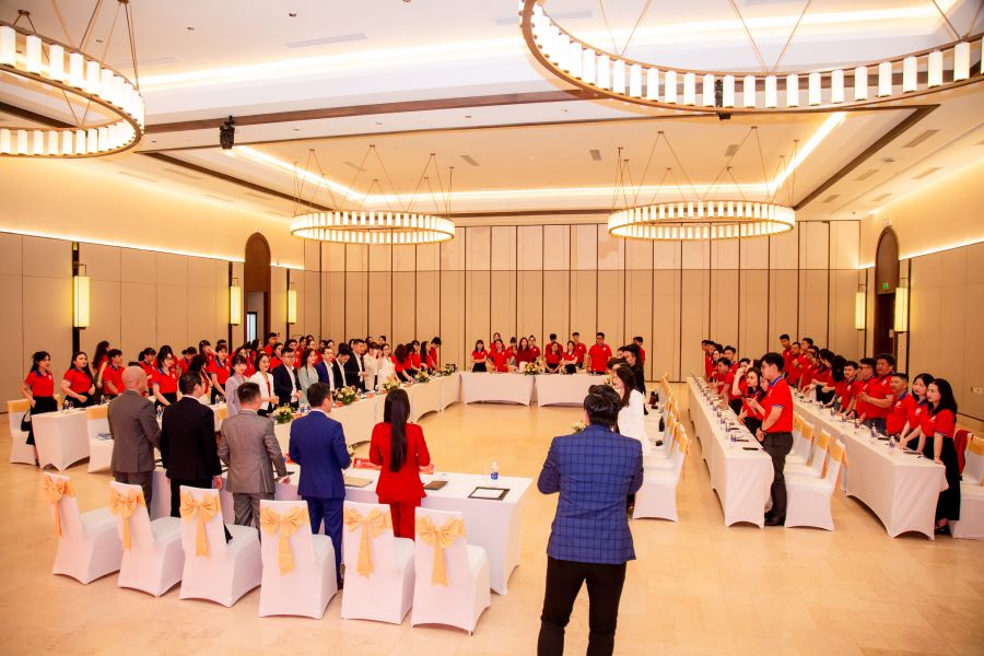 Hội nghị có sự góp mặt có mặt của toàn bộ đội ngũ nhân viên Top Ten Group