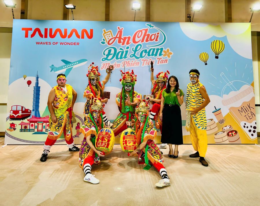 Bà Phạm Thị Thu Hằng - Phó Giám Đốc Điều Hành đại diện Top Ten Travel tham gia buổi Hội Nghị xúc tiến du lịch Đài Loan 2024