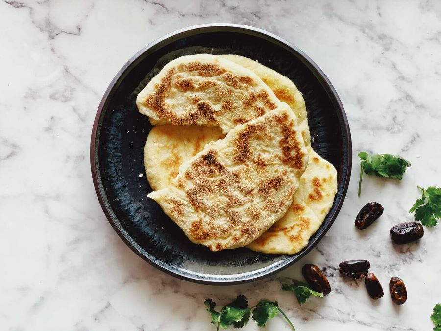 Tafernout - loại bánh mì tròn vô cùng nổi tiếng, được bày bán phổ biến trên khắp đường phố Maroc