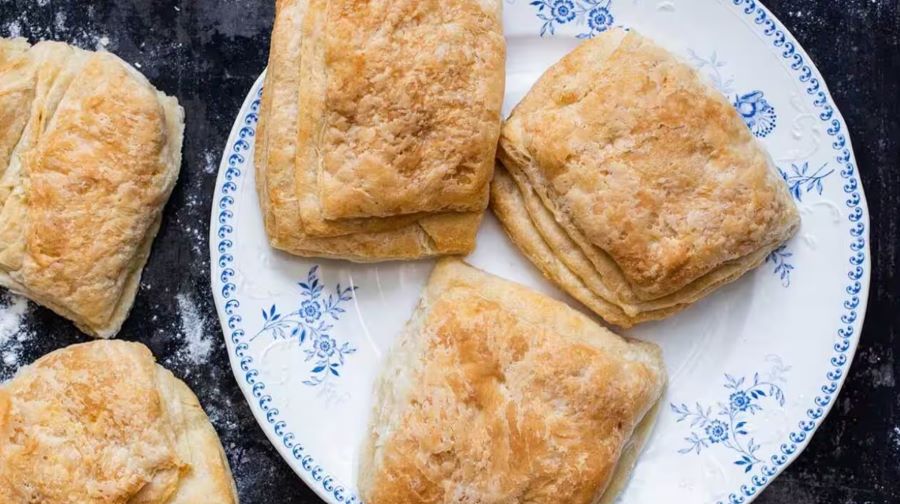 Rowies là đặc sản Scotland được nhiều du khách chọn mua về làm quà tặng