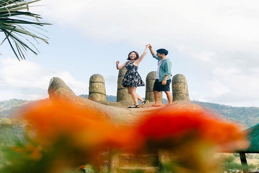 Bàn tay vàng trong "làng sống ảo" giữa núi rừng Philippines