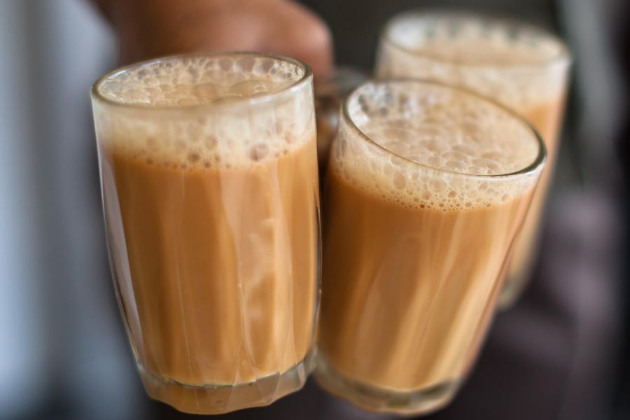 Teh Tarik - Trà sữa kéo, thức uống giải khát độc đáo với hương vị béo ngậy và thơm ngon