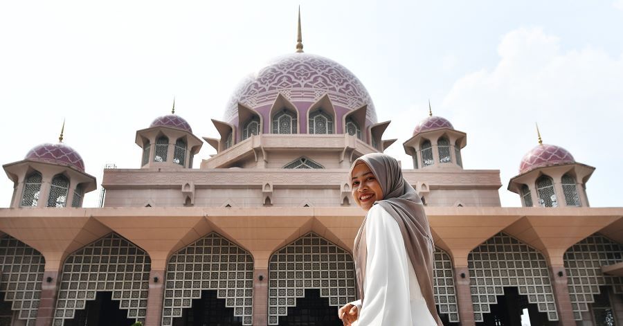 Hồi Giáo được xem là tôn giáo của đại đa số người dân tại Malaysia