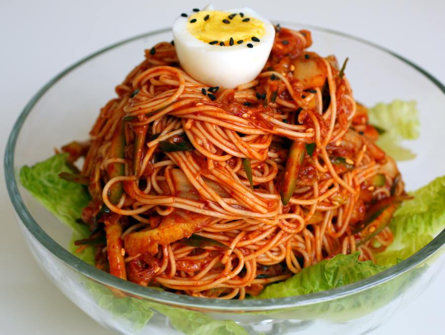 Ẩm thực Hàn Quốc sở hữu nhiều món mì đa dạng và phong phú, đáp ứng mọi sở thích của thực khách