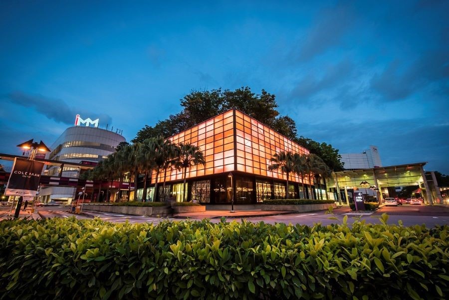 IMM - một trong những trung tâm mua sắm giá rẻ nổi tiếng tại Singapore