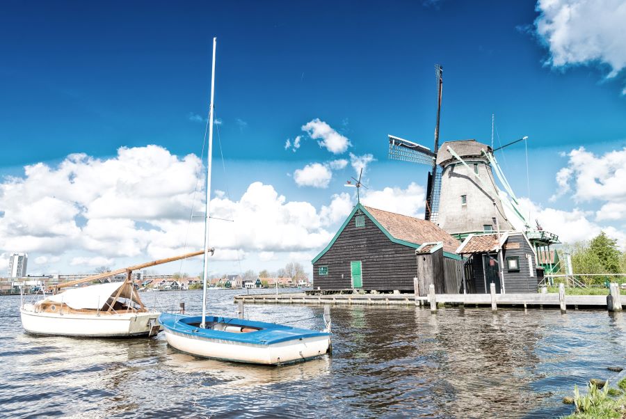 Những chiếc cối xay gió được xem là người Bạn quan trọng của người dân Hà Lan