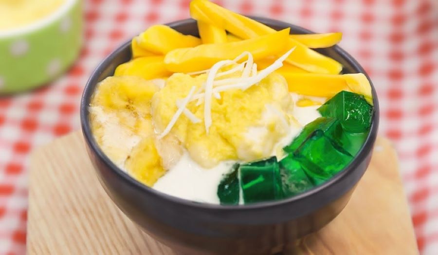 Chè sầu riêng gây thương nhớ cho biết bao thực khách bởi mùi thơm nức mũi của những múi sầu riêng chín