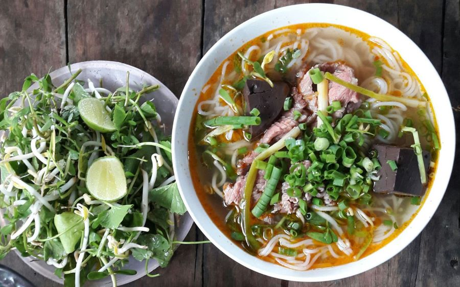 Bún bò Huế Bà Tuyết tại Huế