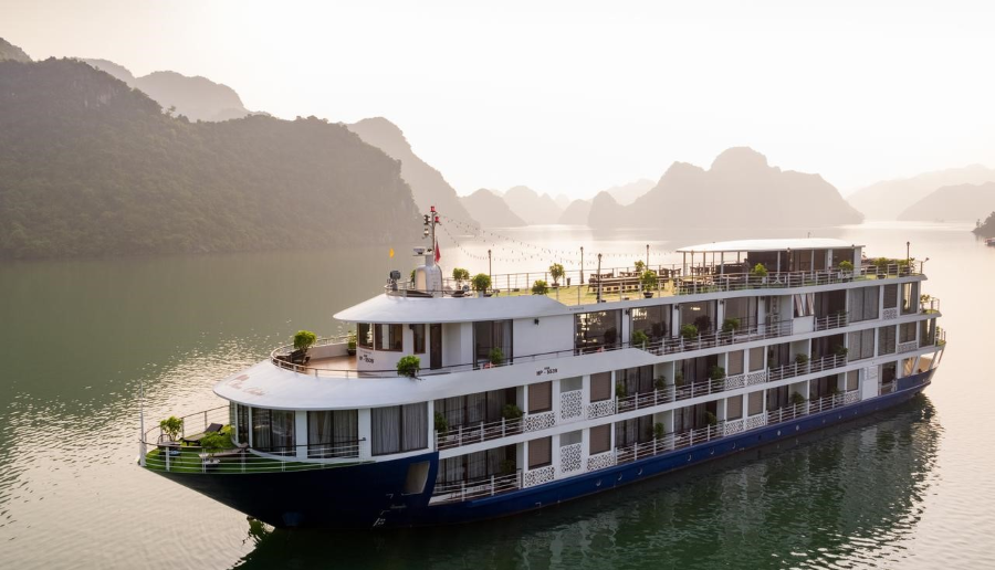 Tour du thuyền Peony Hạ Long