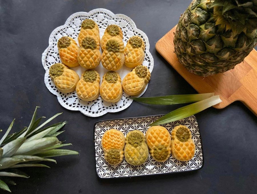 Thưởng thức những chiếc bánh dứa thơm ngon