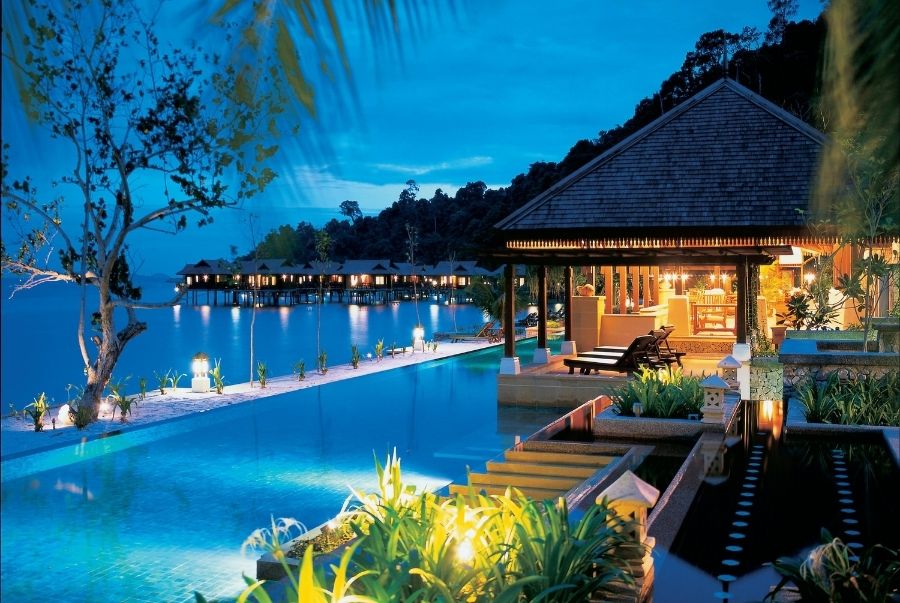 Đảo Pangkor nổi bật với vẻ đẹp hoang sơ kết hợp nghỉ dưỡng cao cấp giữa thiên nhiên trong lành