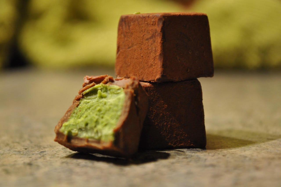 Melty Kiss, một trong những loại kẹo socola nổi tiếng của Nhật Bản