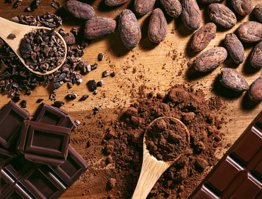 Socola đen hay còn có tên gọi khác là socola đắng, là một trong những loại socola tinh khiết nhất