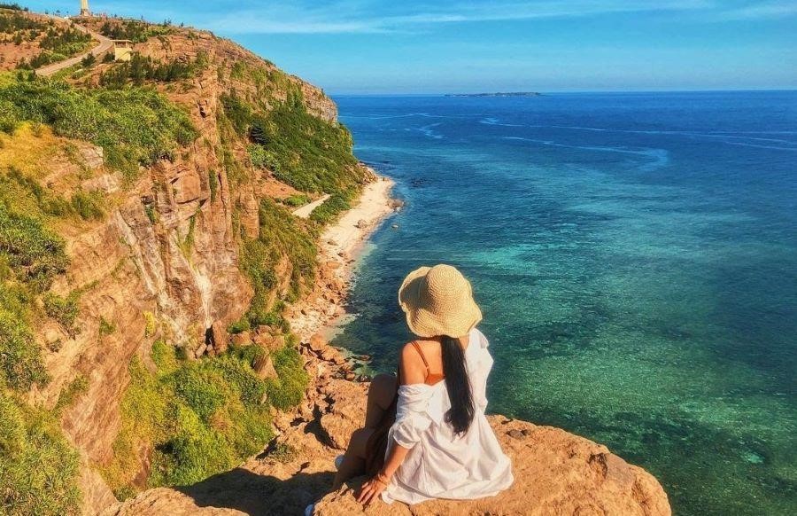 Cảnh biển thanh bình tại Lý Sơn - Quảng Ngãi