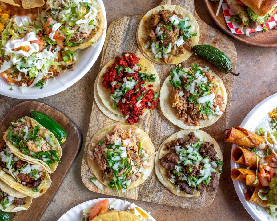Tacos được người Mexico kết hợp sử dụng đa dạng nhiều loại nhân hấp dẫn khác nhau 