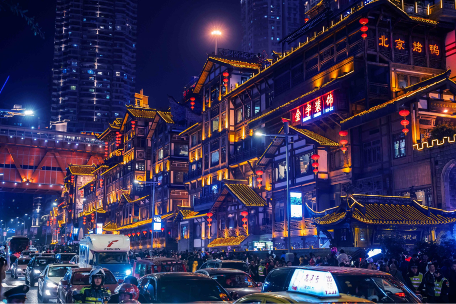 Khám phá Trùng Khánh khi về đêm hứa hẹn là một trong những trải nghiệm tuyệt vời nhất