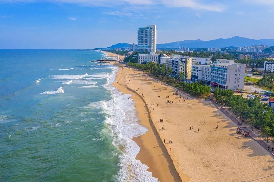 Bãi biển Ganmun nổi tiếng tại Hàn
