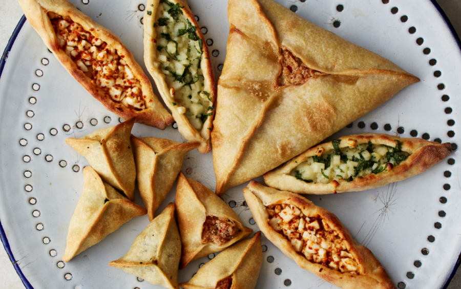 Fatayer là món bánh truyền thống của Qatar